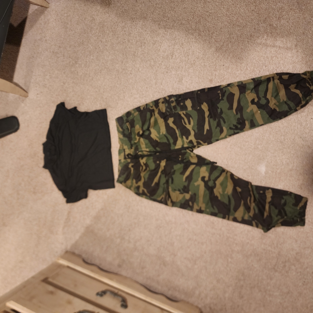 SHEIN Green and Black Sweatpants Joggers